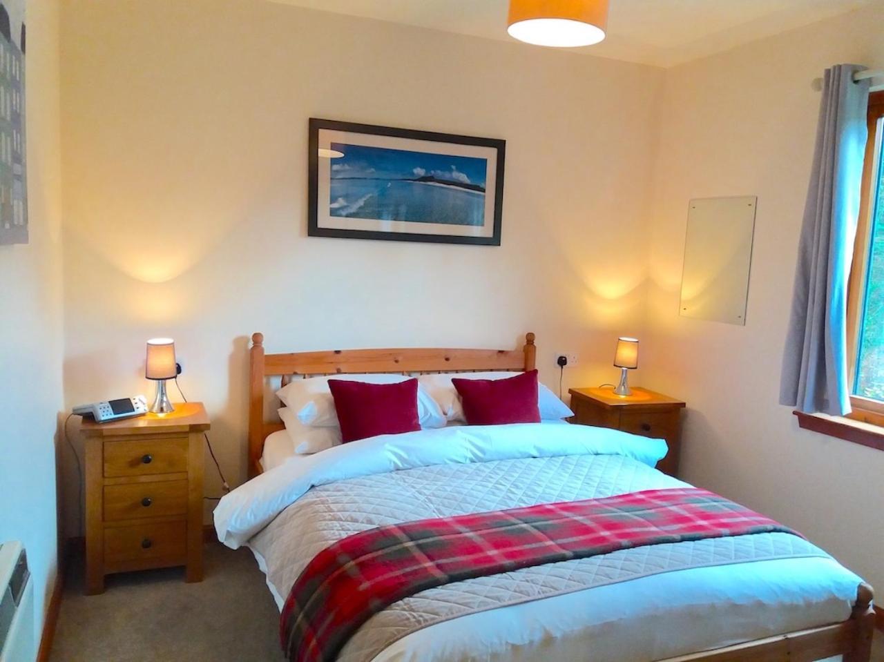 Loch Ness Highland Cottages With Partial Loch View Invermoriston Zewnętrze zdjęcie